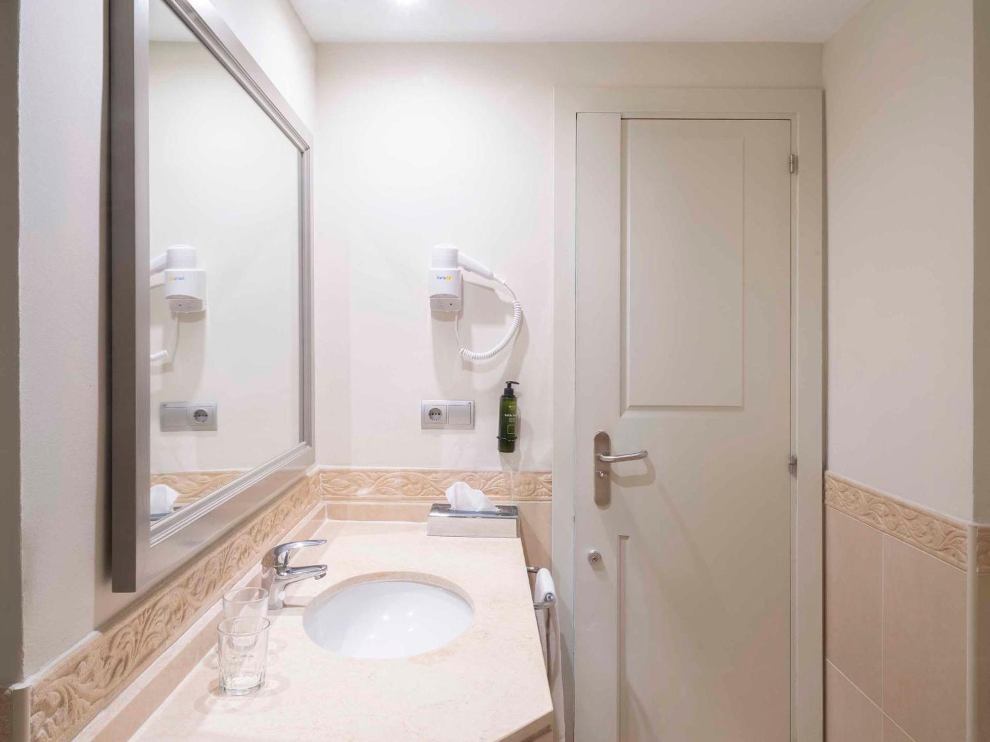 Estudio con terraza (2 adultos)